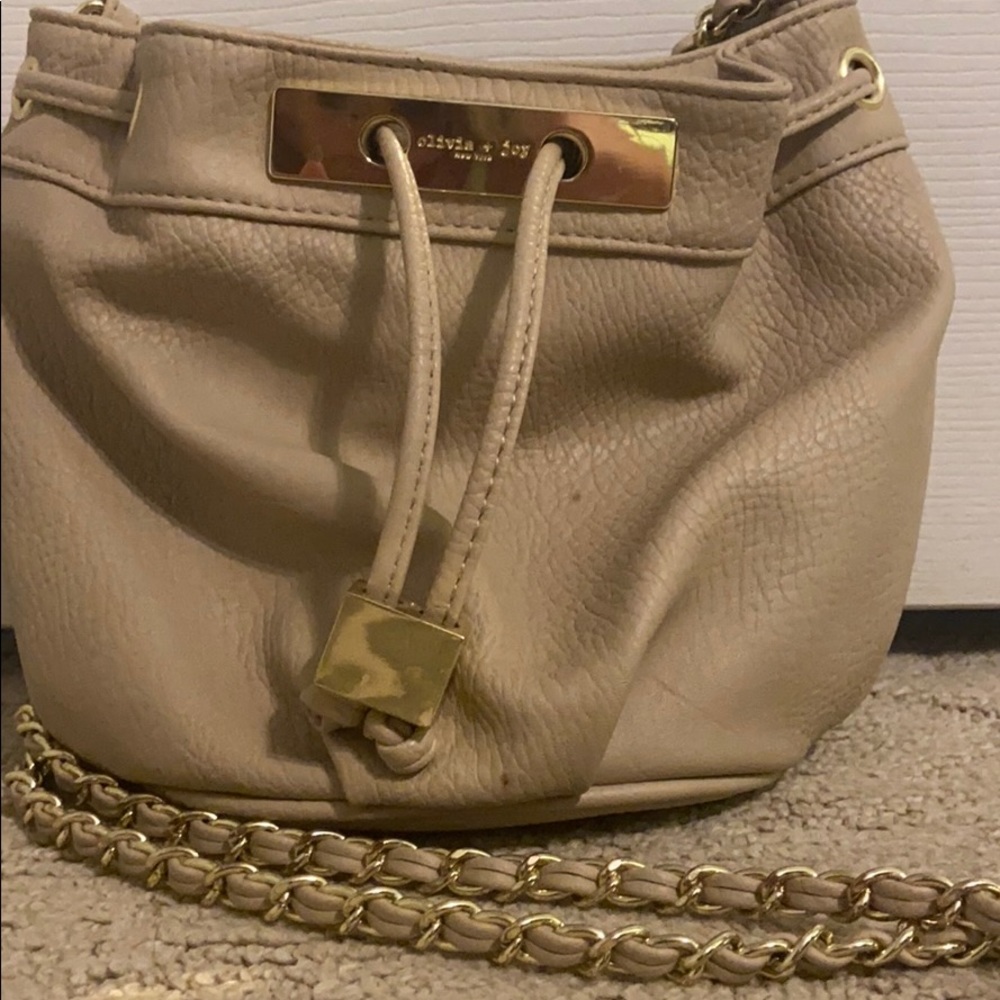 Crossbody - Picture 4 of 6